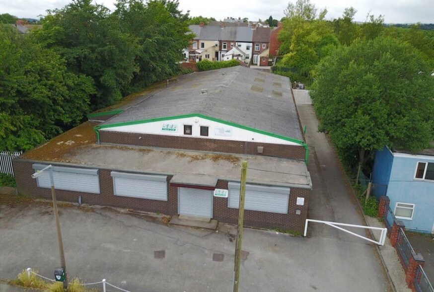 High St, Stonebroom to rent - Building Photo - Image 3 of 3