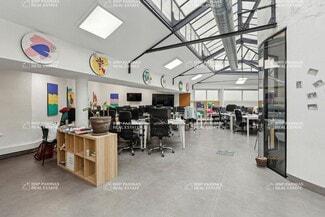 More details for 27 Rue De Citeaux, Paris - Office for Sale
