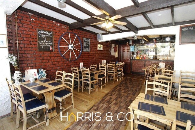 More details for 17 Poulton St, Fleetwood - Retail to Rent