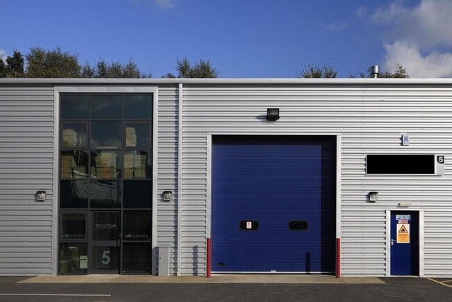 More details for 4-6 Airfield Industrial Estate, York - Industrial for Sale