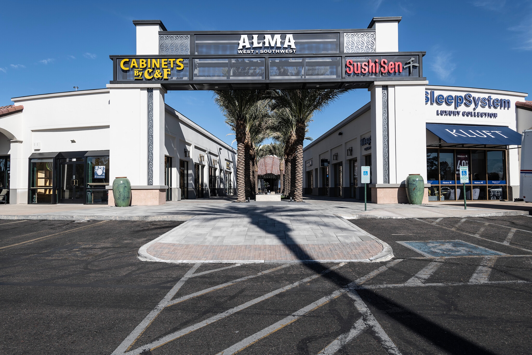 7001 N Scottsdale Rd, Scottsdale, AZ to rent Building Photo- Image 1 of 12