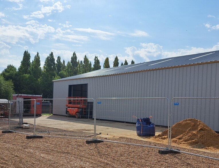 Thurleigh Rd, Bolnhurst to rent - Building Photo - Image 3 of 3