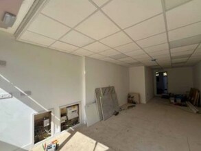 309-311 Charminster Rd, Bournemouth to rent Interior Photo- Image 2 of 4