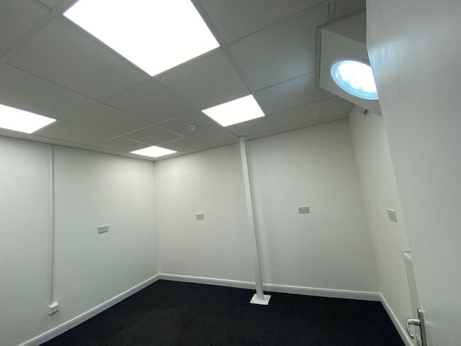 More details for 12 Deer Park Rd, London - Mixed-use to Rent