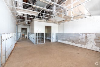 8301 Spencer Hwy, Deer Park, TX to rent Interior Photo- Image 2 of 4