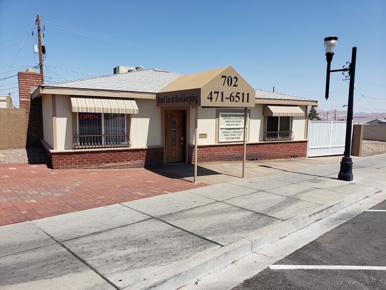 50 W Pacific Ave, Henderson, NV for rent - Building Photo - Image 1 of 3