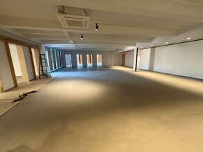 3702 Queens Blvd, Long Island City, NY for rent Building Photo- Image 1 of 5