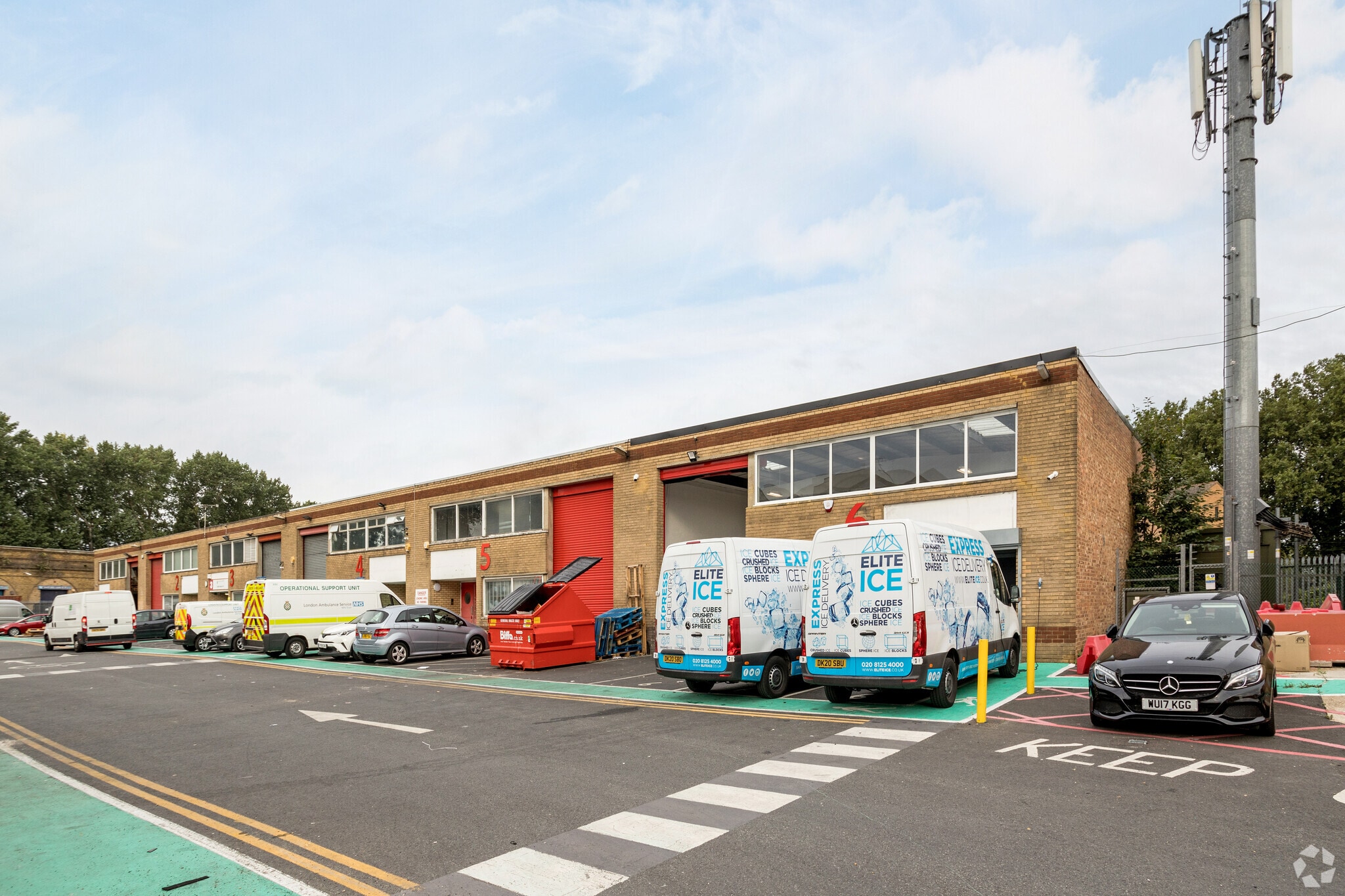 Blackhorse Rd, London to rent Primary Photo- Image 1 of 19