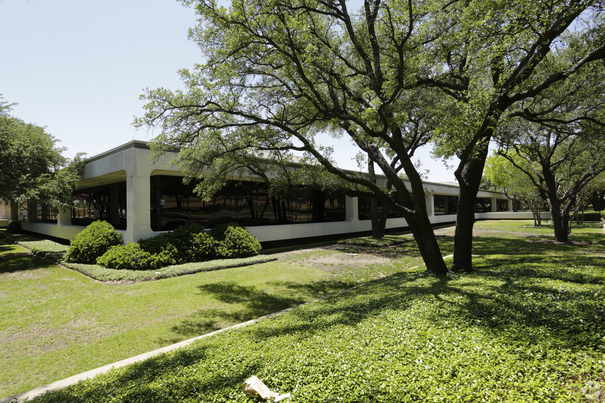 2812 Forest Ln, Dallas, TX for sale Primary Photo- Image 1 of 1