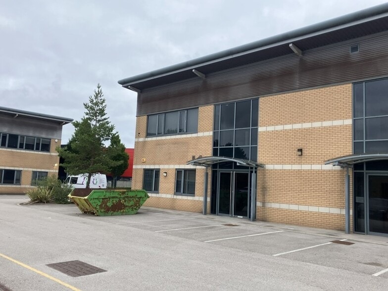 Pilkington Ct, Prescot to rent - Building Photo - Image 2 of 2