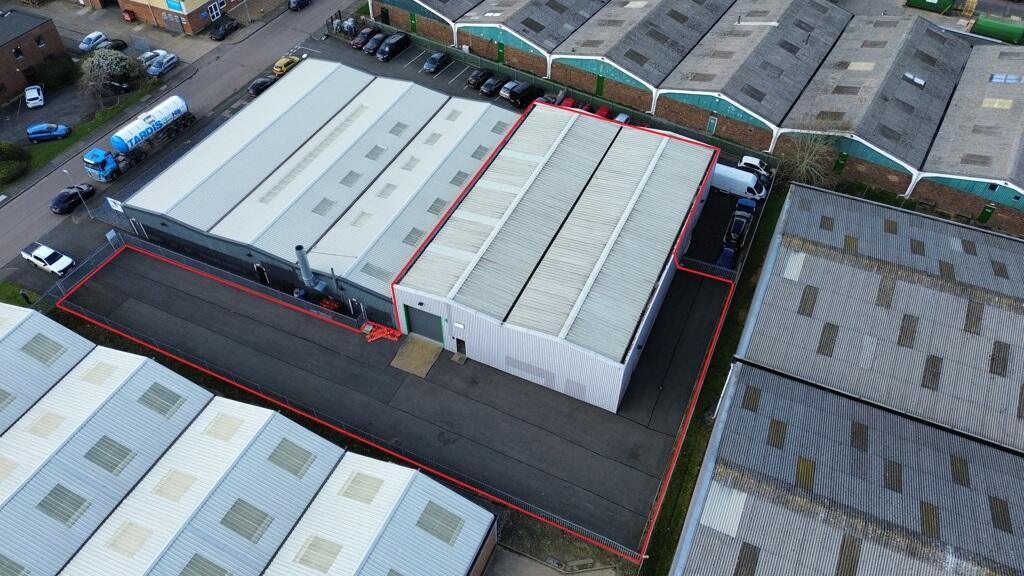 Blaydon Rd, Sandy to rent Building Photo- Image 1 of 4