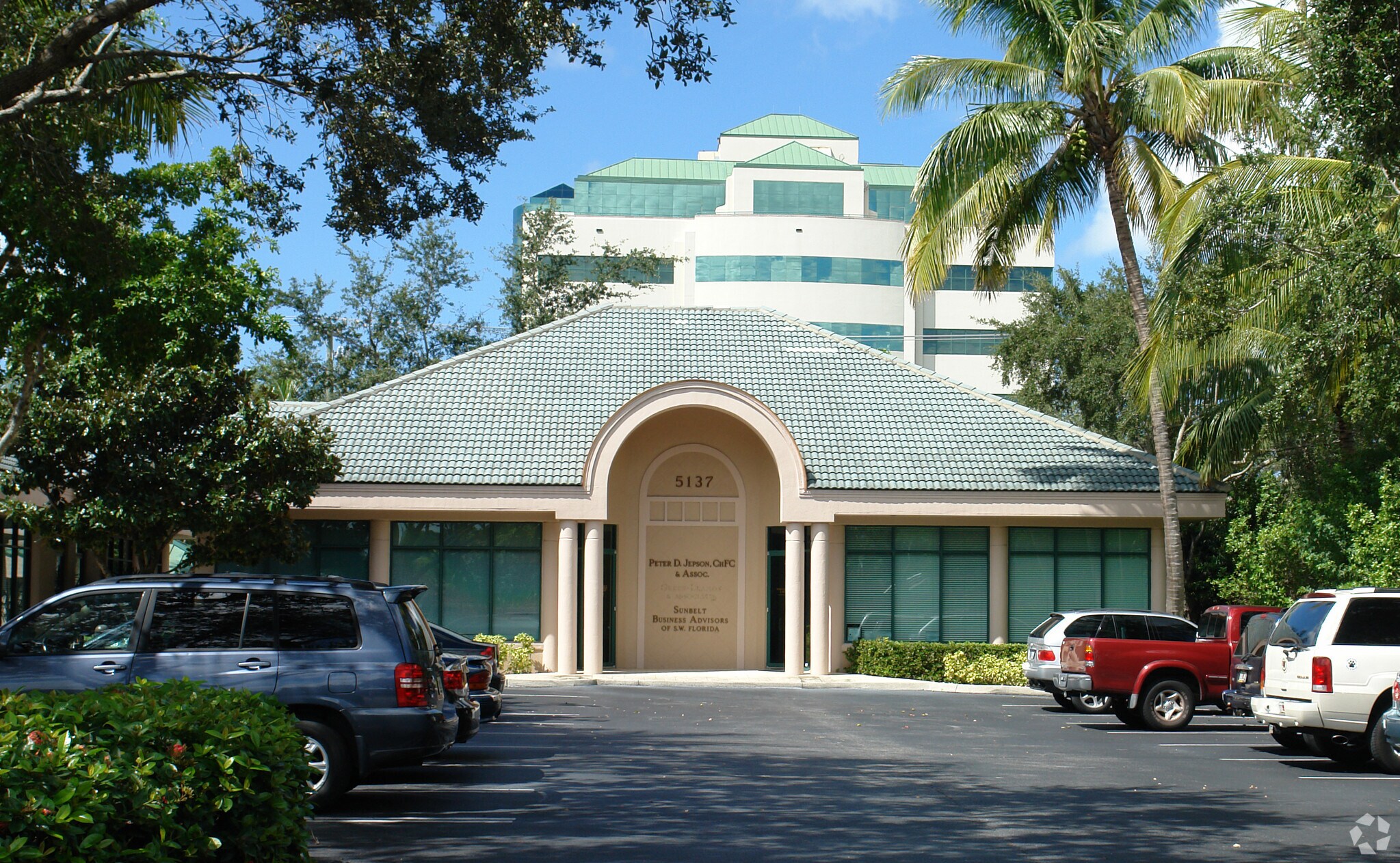 5137 Castello Dr, Naples, FL for sale Primary Photo- Image 1 of 1