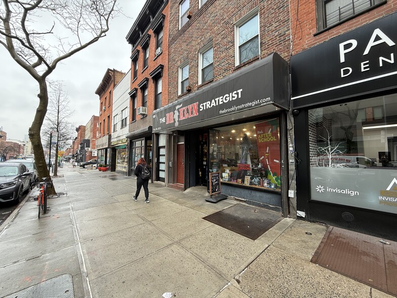 333 Court St, Brooklyn, NY to rent - Building Photo - Image 3 of 8