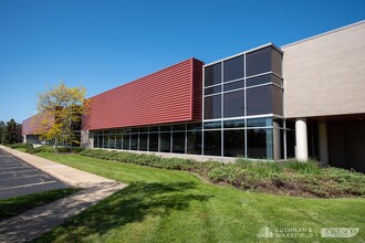 30825 Aurora Rd, Solon, OH for rent Building Photo- Image 1 of 2