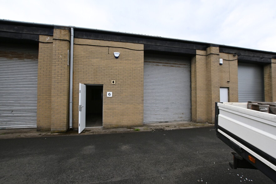 11 Bankside, Falkirk to rent - Building Photo - Image 3 of 3