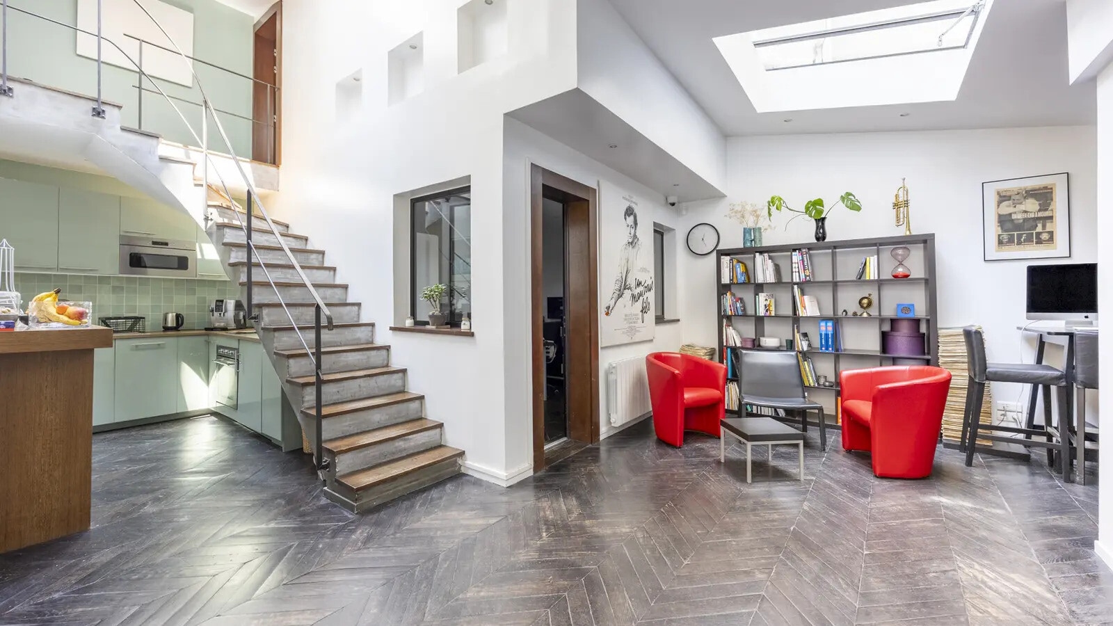 Paris, PAR 75016 - Unit undefined -  - Interior Photo - Image 1 of 9