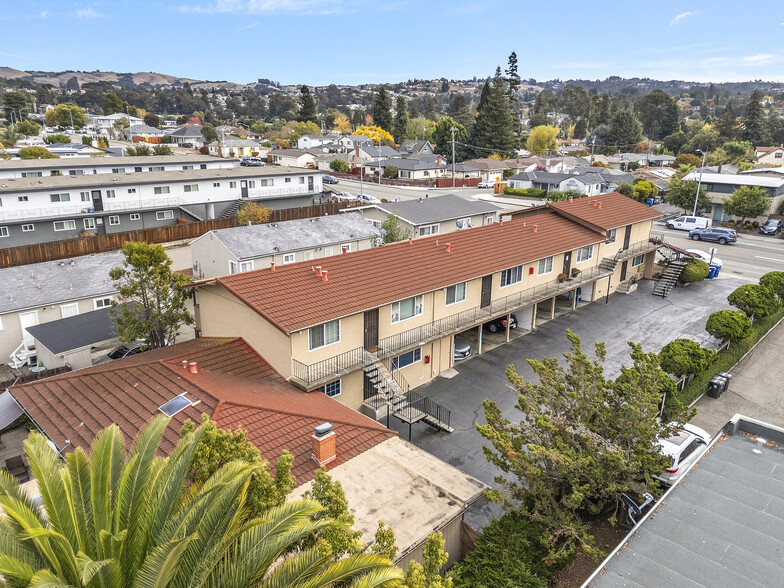 2540 Grove Way, Castro Valley, CA for sale - Building Photo - Image 1 of 6