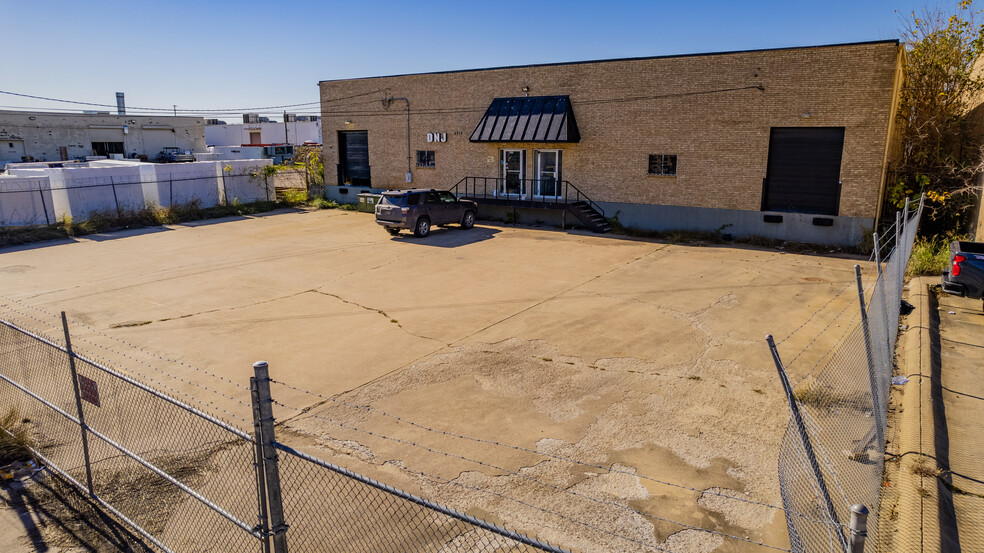 4915-4919 Top Line Dr, Dallas, TX for sale - Building Photo - Image 1 of 1