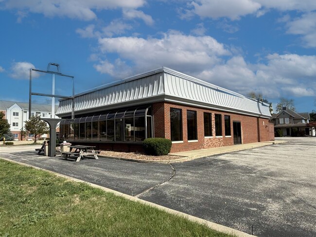 More details for 320 Dixie Way, South Bend, IN - Retail to Rent