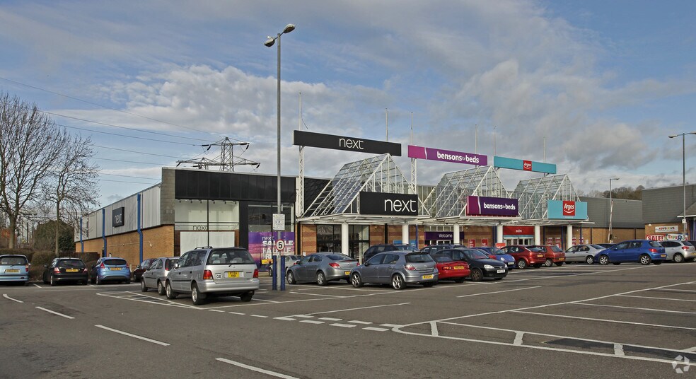 Gipsy Ln, Luton for sale - Primary Photo - Image 1 of 1