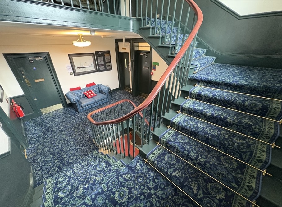 Terminus Terrace, Southampton to rent Interior Photo- Image 1 of 6