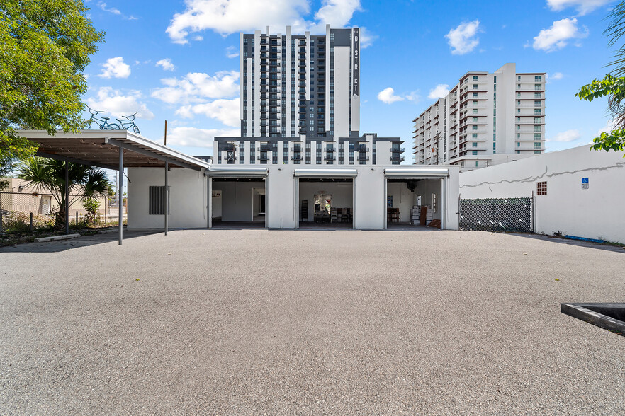 804 NE 4th Ave, Fort Lauderdale, FL for sale - Primary Photo - Image 1 of 37