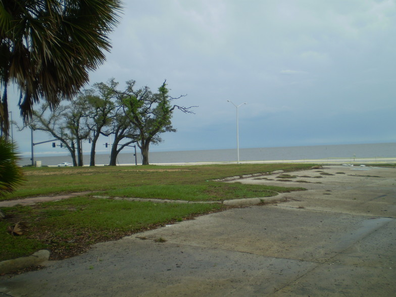 2694 Beach Blvd, Biloxi, MS for sale - Building Photo - Image 1 of 1