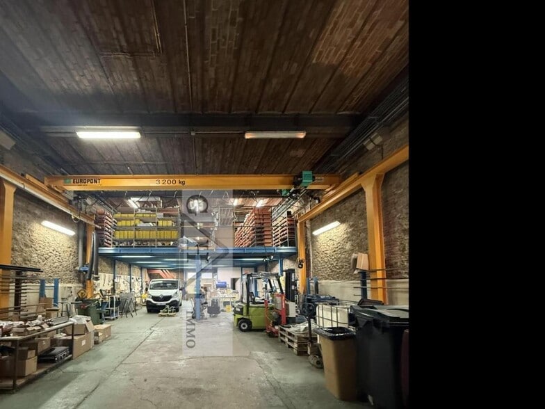 Industrial in Argenteuil to rent - Interior Photo - Image 2 of 11