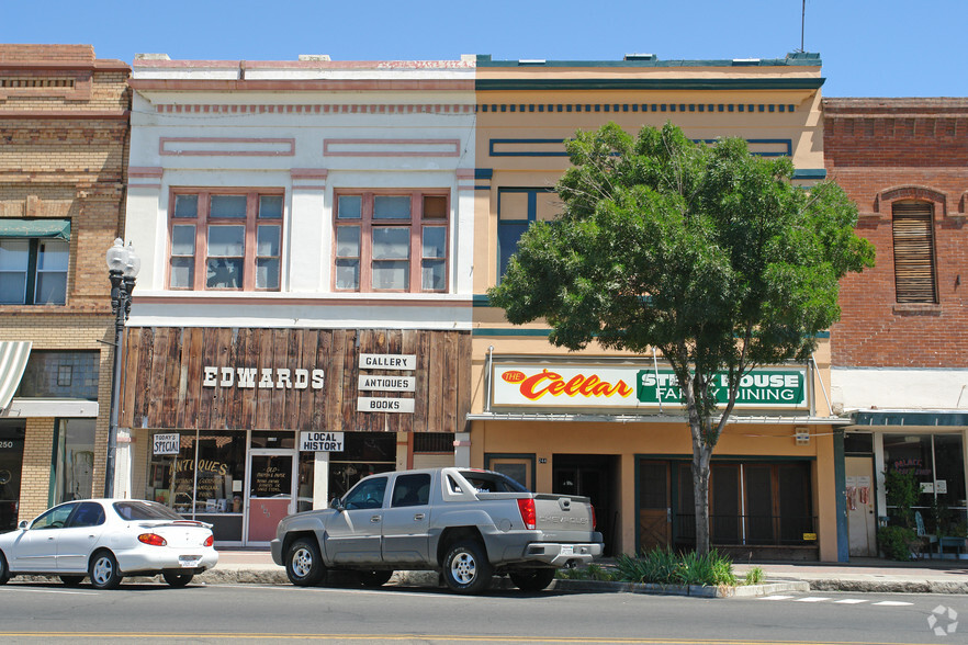 244-248 N Main St, Porterville, CA for sale - Primary Photo - Image 1 of 1