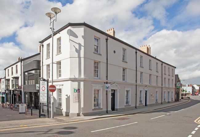 More details for 1 Derwen Rd, Bridgend - Office to Rent
