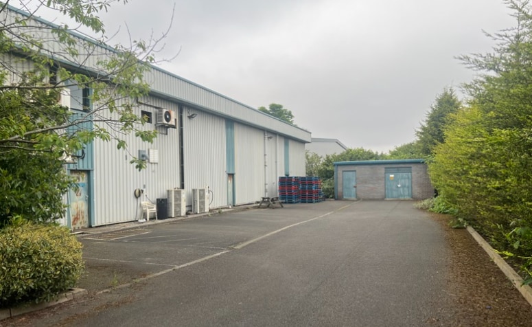 Dukesway, Gateshead to rent - Building Photo - Image 3 of 3