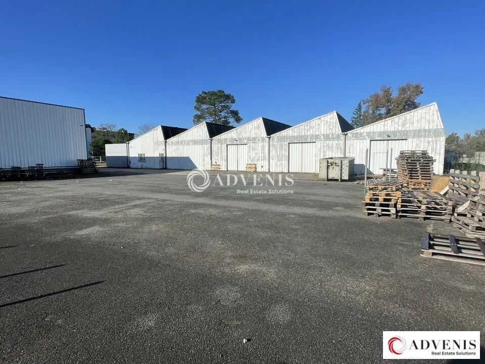 Location Local d'activités 1 406 m² - Photo 1