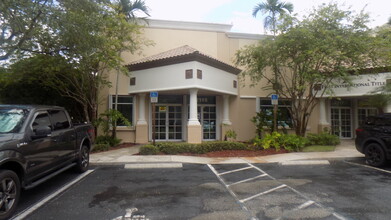 2101-2151 N Commerce Pky, Weston, FL for rent Building Photo- Image 1 of 7