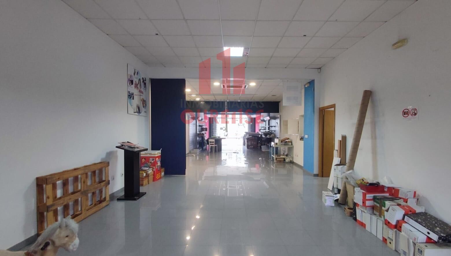 Retail in Barbadás, Orense to rent Primary Photo- Image 1 of 11