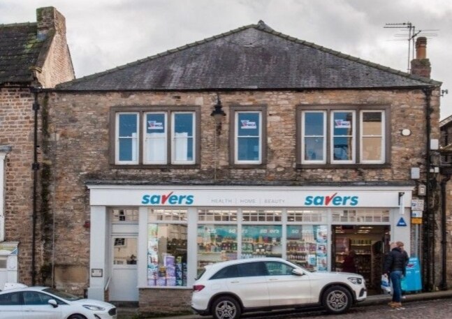 51 Market Pl, Richmond to rent Primary Photo- Image 1 of 5