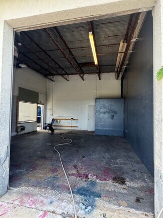 More details for 1562 SE Village Green Dr, Port Saint Lucie, FL - Industrial to Rent