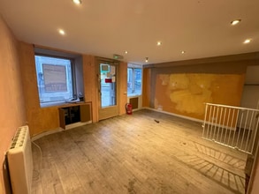 310 High St, Kirkcaldy to rent Interior Photo- Image 2 of 12