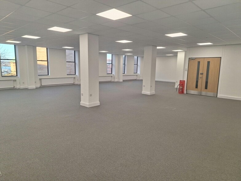 Old Church Yard, Liverpool to rent - Building Photo - Image 3 of 26