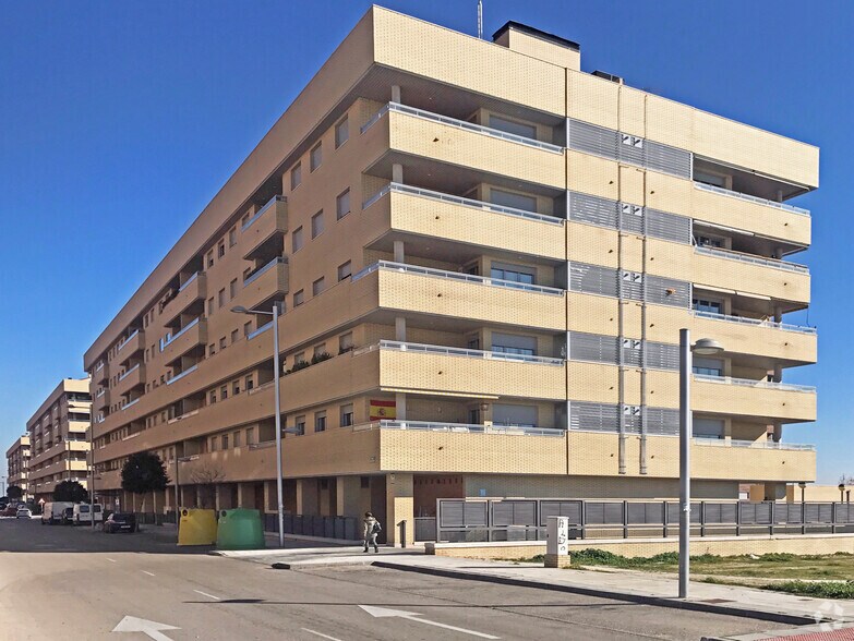 Calle Rembrandt, 4, Seseña, Toledo to rent - Primary Photo - Image 1 of 2