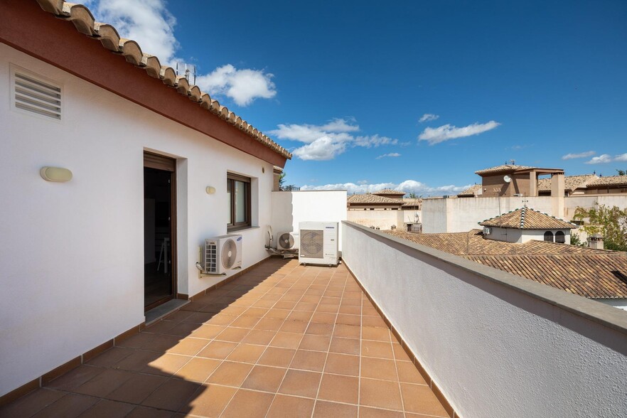 Build-to-Rent in REAL for sale - Building Photo - Image 2 of 47