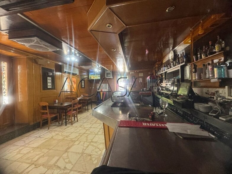 Retail in Aranjuez, Madrid for sale - Interior Photo - Image 2 of 27