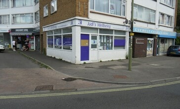 82-86 Cove Rd, Farnborough to rent Building Photo- Image 1 of 3