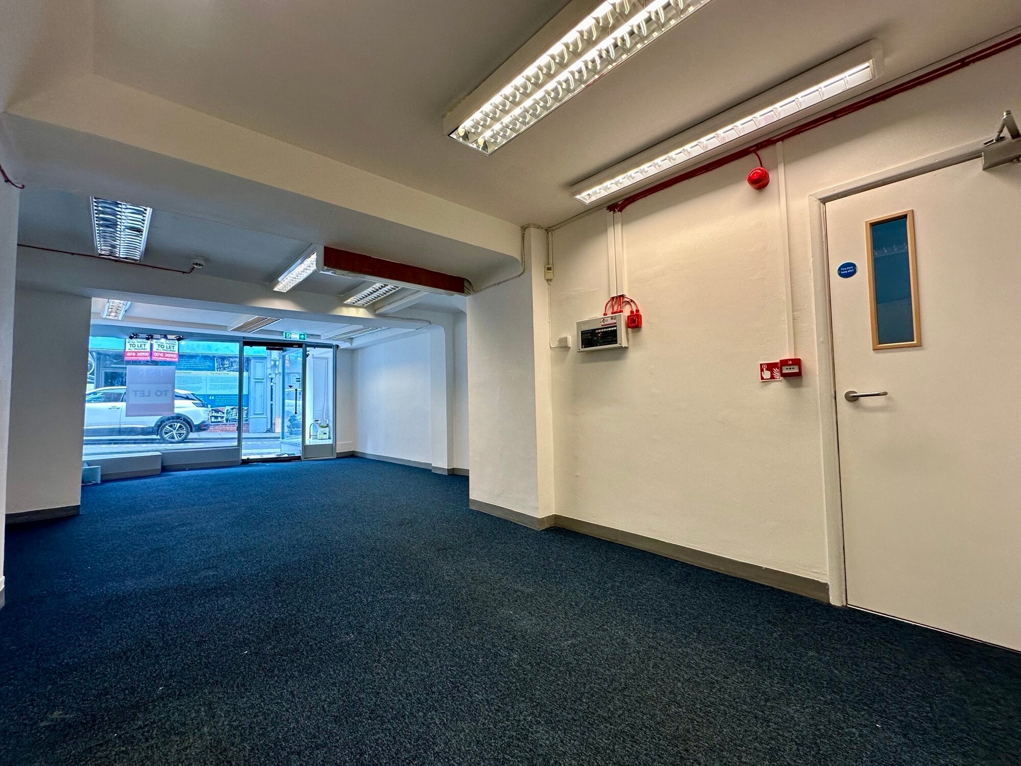 73 Mardol, Shrewsbury for sale Interior Photo- Image 1 of 1