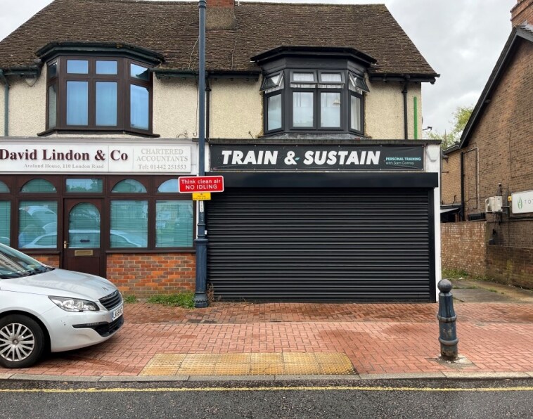 108 London Rd, Hemel Hempstead for sale Building Photo- Image 1 of 1