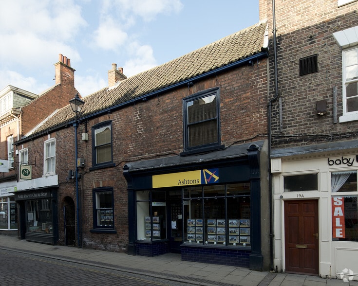 17 Finkle St, Selby to rent - Building Photo - Image 3 of 4