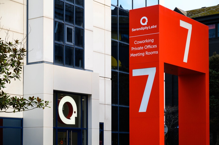 7 Exchange Quay, Salford to rent - Building Photo - Image 2 of 13