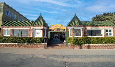 517 Ocean Front Walk, Venice, CA for rent Building Photo- Image 1 of 8