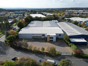 Bruntcliffe Ave, Morley to rent Building Photo- Image 1 of 1