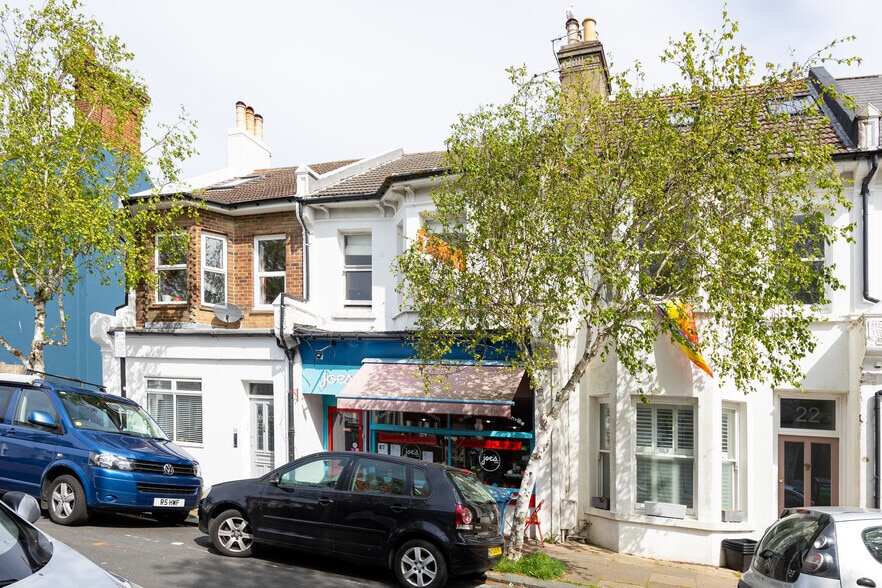 24 Upper Hamilton Rd, Brighton to rent - Primary Photo - Image 1 of 2