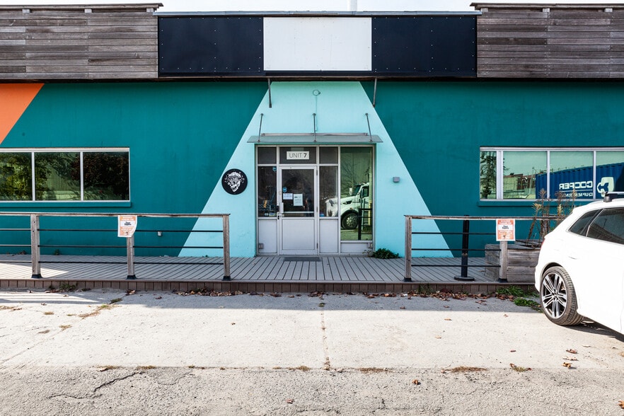 4 Carlaw Ave, Toronto, ON to rent - Building Photo - Image 2 of 17